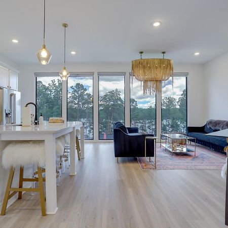 Modern And Luxe Lake Arrowhead Villa Near Marina! แคนตัน ภายนอก รูปภาพ