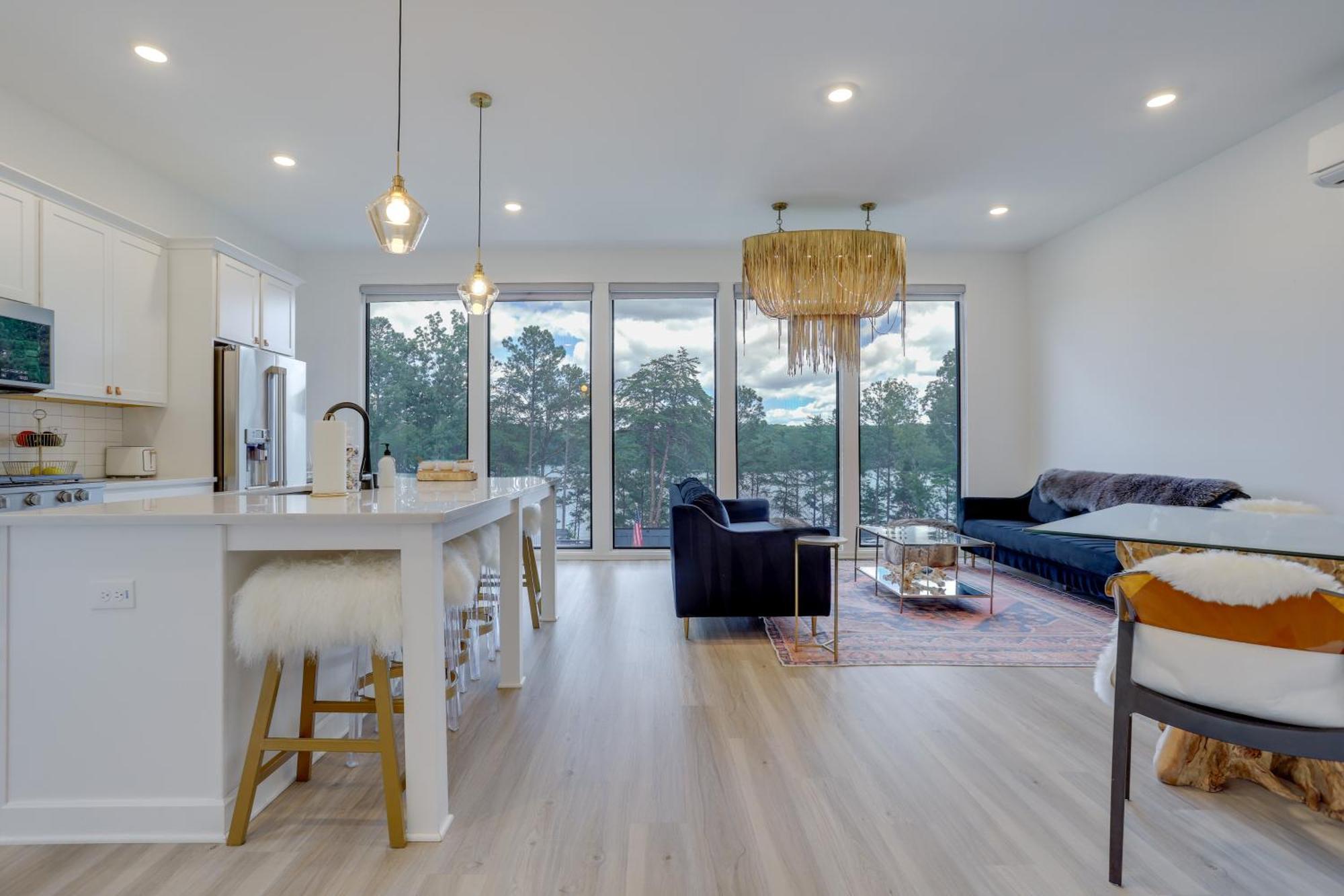 Modern And Luxe Lake Arrowhead Villa Near Marina! แคนตัน ภายนอก รูปภาพ